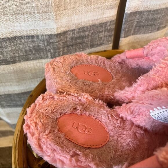 UGG Pink Fuzz Sugar Slipper‎ Clog Size 6 - Picture 12 of 13